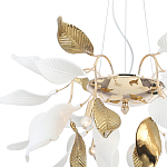 Люстра подвесная с белыми матовыми и золотыми глянцевыми листьями Wintery flovers варинант исполнения - 3 | Loft Concept в Новосибирске