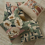 Подушка с цветочным принтом Blooming Elegance Rose варинант исполнения - 6 | Loft Concept в Новосибирске