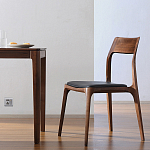 Стул деревянный с мягким сиденьем из черной натуральной кожи Moon Walnut Furniture варинант исполнения - 5 | Loft Concept в Новосибирске