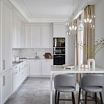 Подвесной светильник со стеклянными плафоном в виде шара и золотыми деталями & Coombes варинант исполнения - 4 | Loft Concept в Новосибирске