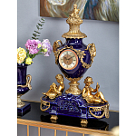 Часы настольные из темно-синего фарфора с бронзовыми фигурками и декоративными элементами Eden Garden варинант исполнения - 4 | Loft Concept в Новосибирске