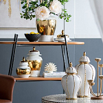 Ваза белая с крышкой и золотистыми фрагментами Chinoiserie Ceramics варинант исполнения - 3 | Loft Concept в Новосибирске