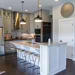 Подвесной светильник с круглым белым плафоном в индустриальном стиле Feiss варинант исполнения - 7 | Loft Concept в Новосибирске