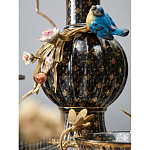 Ваза черная фарфоровая с  узором и бронзовым декором в виде веток с фарфоровой птичкой и цветами Eden Garden варинант исполнения - 3 | Loft Concept в Новосибирске