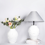 Декоративная ваза белая керамическая с абстрактным объемным декором Molecule Collection варинант исполнения - 4 | Loft Concept в Новосибирске