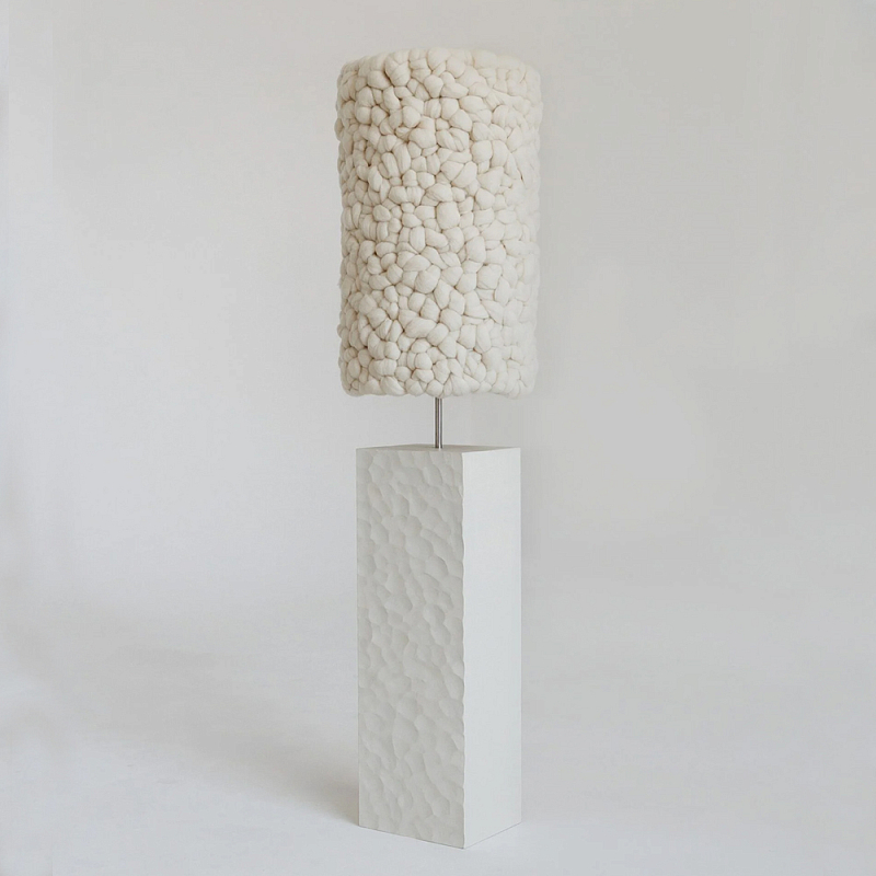 Торшер белый с вязаным абажуром Woolen Floor Lamp Белый Торшер белый с вязаным абажуром Woolen Floor Lamp Белый в Новосибирске | Loft Concept