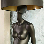 Лампа MANNEQUIN LAMP с абажуром модельный позинг варинант исполнения - 4 | Loft Concept в Новосибирске