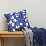 Подушка декоративная синяя с цветочным принтом Blossom Essence Emily варинант исполнения - 5 | Loft Concept в Новосибирске