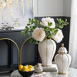 Ваза белая с крышкой и золотистыми вертикальными полосками Chinoiserie Ceramics варинант исполнения - 2 | Loft Concept в Новосибирске