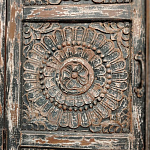 Индийский шкаф с орнаментом резьба из дерева Indian Antique Furniture  варинант исполнения - 1 | Loft Concept в Новосибирске