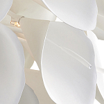 Люстра белая каплевидной формы из цветков лилии White Natural Lines варинант исполнения - 3 | Loft Concept в Новосибирске