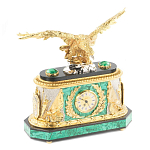 Часы настольные из натурального камня Малахит с декором в виде орла в подарочной коробке Eagle Stone Clock варинант исполнения - 2 | Loft Concept в Новосибирске