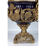 Чаша темно-синего цвета с фигурками ангелов и рельефным декором Eden Garden porcelain and bronze варинант исполнения - 3 | Loft Concept в Новосибирске