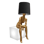 Лампа MANNEQUIN LAMP с абажуром девушка на кресле варинант исполнения - 3 | Loft Concept в Новосибирске