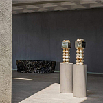 Настольная лампа с основанием из 24 выточенных сферических камней Through Stone варинант исполнения - 4 | Loft Concept в Новосибирске