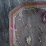 Шкатулка из эпоксидной смолы с цветами розовая Epoxy Resin Square Box Pink варинант исполнения - 7 | Loft Concept в Новосибирске