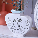 Ваза плоская белая с абстрактными черными линиями в форме лиц Faces of Imagination варинант исполнения - 3 | Loft Concept в Новосибирске