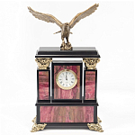 Часы настольные из родонита и бронзы с декором в виде орла Eagle Stone Clock варинант исполнения - 1 | Loft Concept в Новосибирске