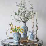 Ваза округлой формы белого цвета с синим растительным узором Blue & White Ornament  варинант исполнения - 6 | Loft Concept в Новосибирске